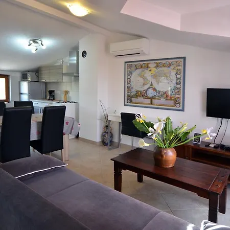 아파트 Ana & Mauricio *