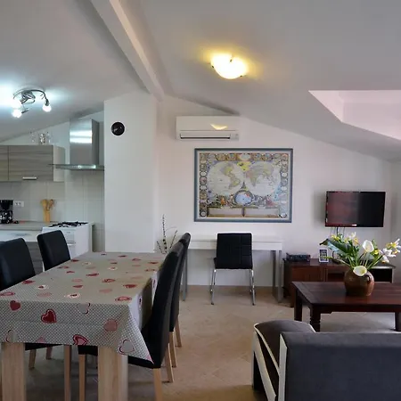 아파트 Ana & Mauricio